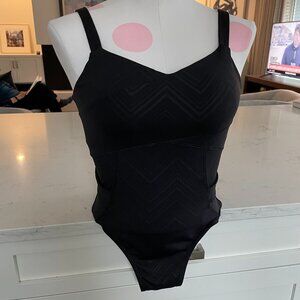 Ivivva by Lululemon One Piece Nylon Blend Swimsuit Black Girls Sz 14/Womens XS